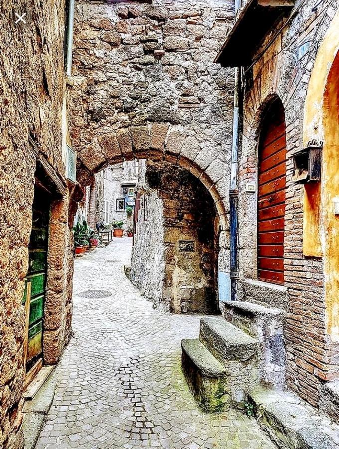 Апартаменты Borgo Vecchio Carbognano Экстерьер фото